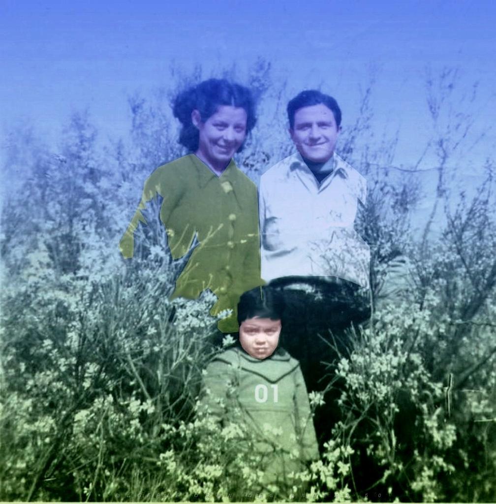 HUGUETTE 1950 AUX GENETS AVEC PAPA MAMAN 1950.jpg